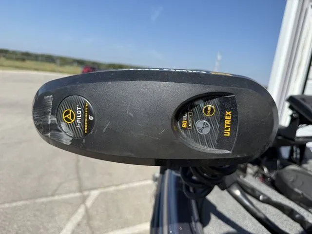 Slide: The Image of Phoenix Bass Boat 619 Pro 2012 - 15