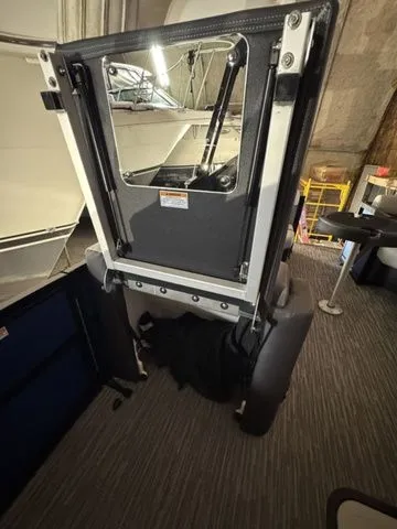 Slide: The Image of Viaggio By Misty Harbor X22S Tri-Toon (27" Tubes) 2026 - 17