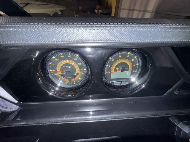 Slide: The Image of Viaggio By Misty Harbor X22S Tri-Toon (27" Tubes) 2026 - 24