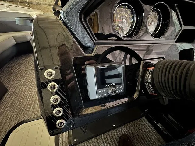 Slide: The Image of Viaggio By Misty Harbor X22S Tri-Toon (27" Tubes) 2026 - 27