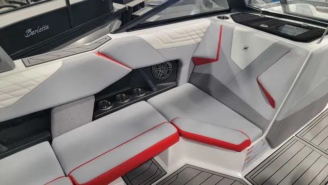 Slide: The Image of Nautique Super Air Nautique S23 2022 - 9