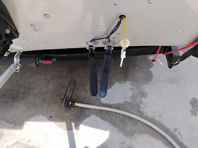 Slide: The Image of Alumacraft Classic 165 Side Console 2005 - 11