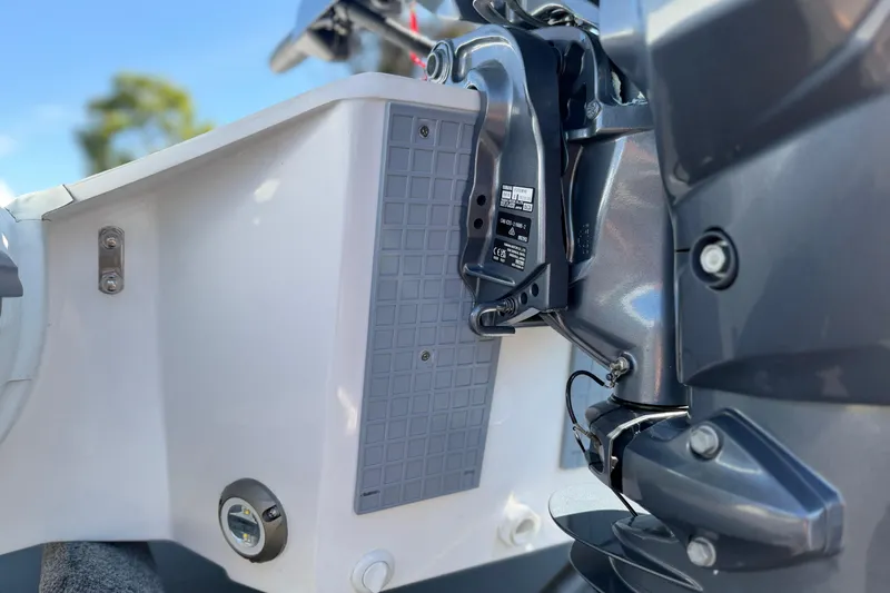 Slide: The Image of Lumitec RGBW underwater Light $750 - 14