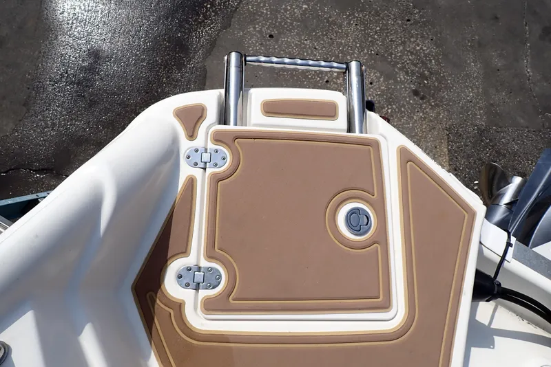 Slide: The Image of NauticStar 243DC Sport Deck 2019 - 66