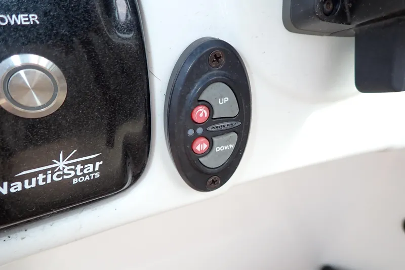 Slide: The Image of NauticStar 243DC Sport Deck 2019 - 70