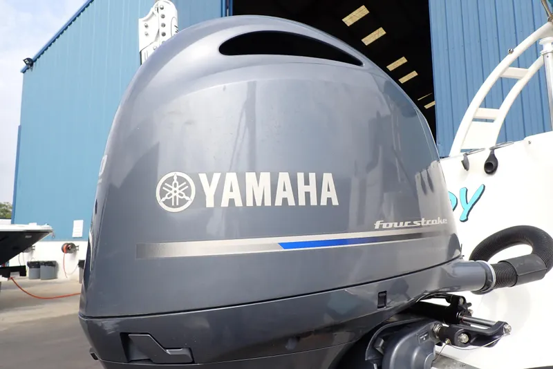 Slide: The Image of NauticStar 243DC Sport Deck 2019 - 72