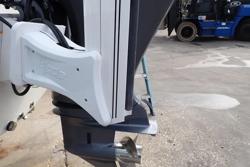 Slide: The Image of NauticStar 243DC Sport Deck 2019 - 81