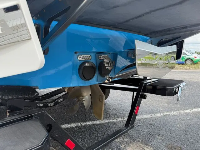 Slide: The Image of Malibu Wakesetter 22 VLX 2015 - 8