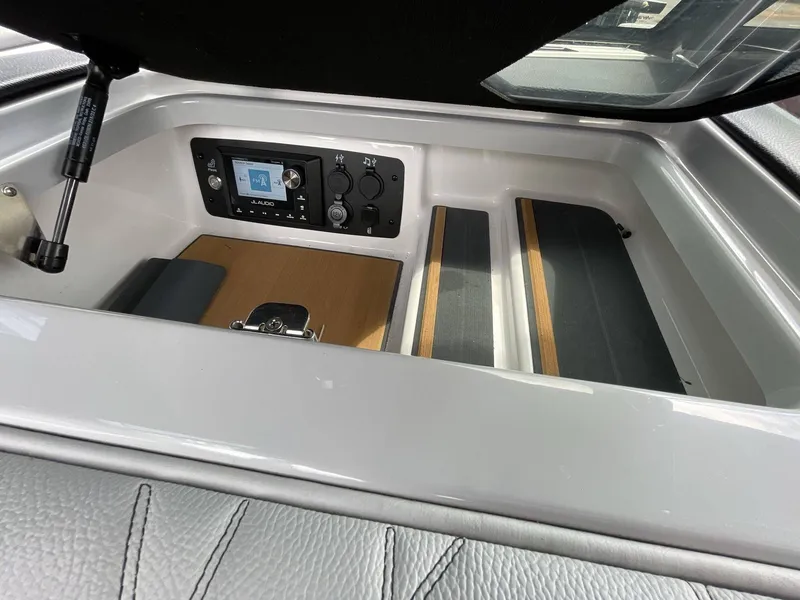 Slide: The Image of Nautique Super Air Nautique G23 Paragon 2023 - 16