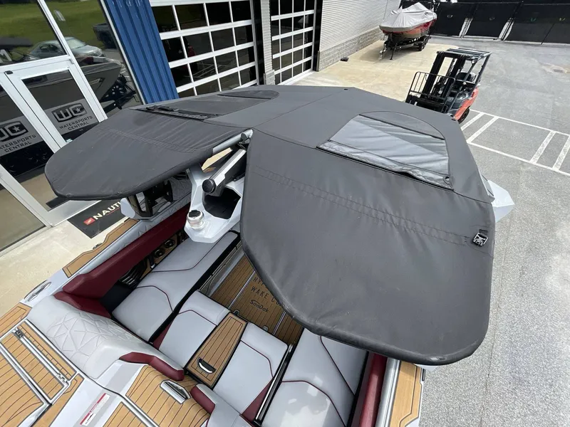 Slide: The Image of Nautique Super Air Nautique G23 Paragon 2023 - 8