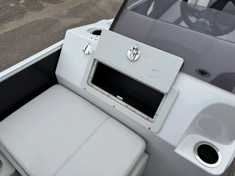 Slide: The Image of Sweetwater 2086 FX Pontoon 2021 - 23