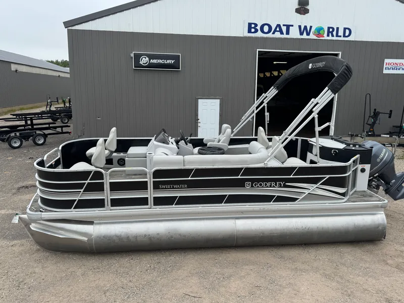 Slide: The Image of Sweetwater 2086 FX Pontoon 2021 - 4