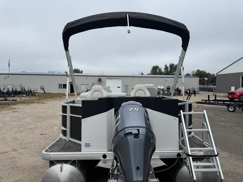 Slide: The Image of Sweetwater 2086 FX Pontoon 2021 - 40