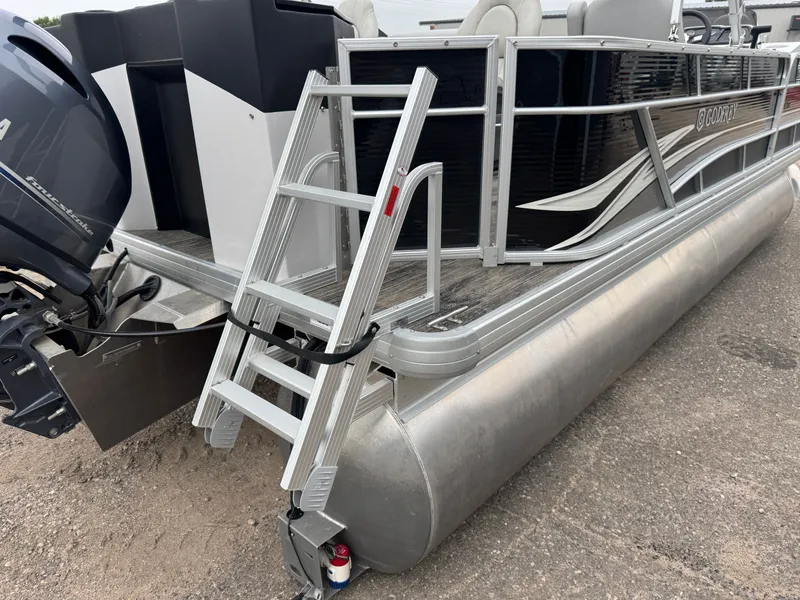 Slide: The Image of Sweetwater 2086 FX Pontoon 2021 - 59