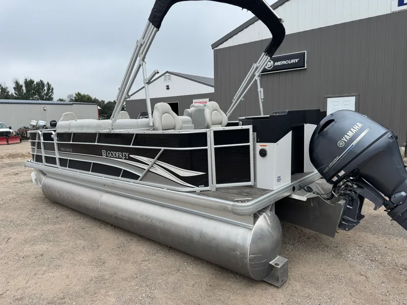 Slide: The Image of Sweetwater 2086 FX Pontoon 2021 - 75