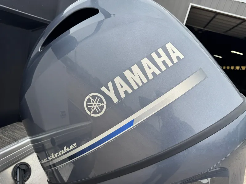 Slide: The Image of Sweetwater 2086 FX Pontoon 2021 - 76