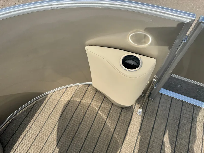 Slide: The Image of Sylvan Mirage 820 4-PT Pontoon 2018 - 15