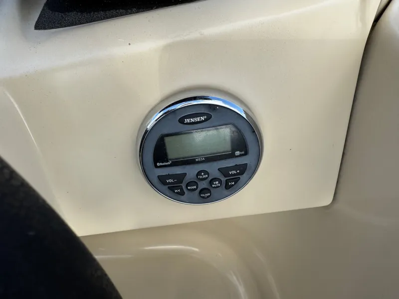 Slide: The Image of Sylvan Mirage 820 4-PT Pontoon 2018 - 29