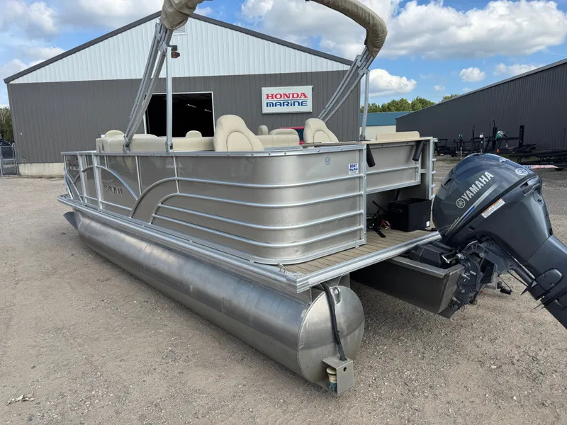 Slide: The Image of Sylvan Mirage 820 4-PT Pontoon 2018 - 42