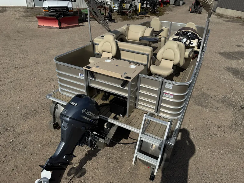 Slide: The Image of Sylvan Mirage 820 4-PT Pontoon 2018 - 7