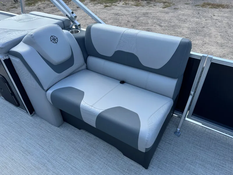 Slide: The Image of Tahoe Geofish 2385 Rear Fish & Honda 4-Stroke EFI 2025 - 12