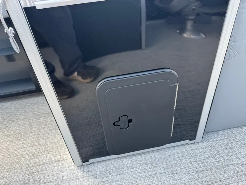 Slide: The Image of Tahoe Geofish 2385 Rear Fish & Honda 4-Stroke EFI 2025 - 34