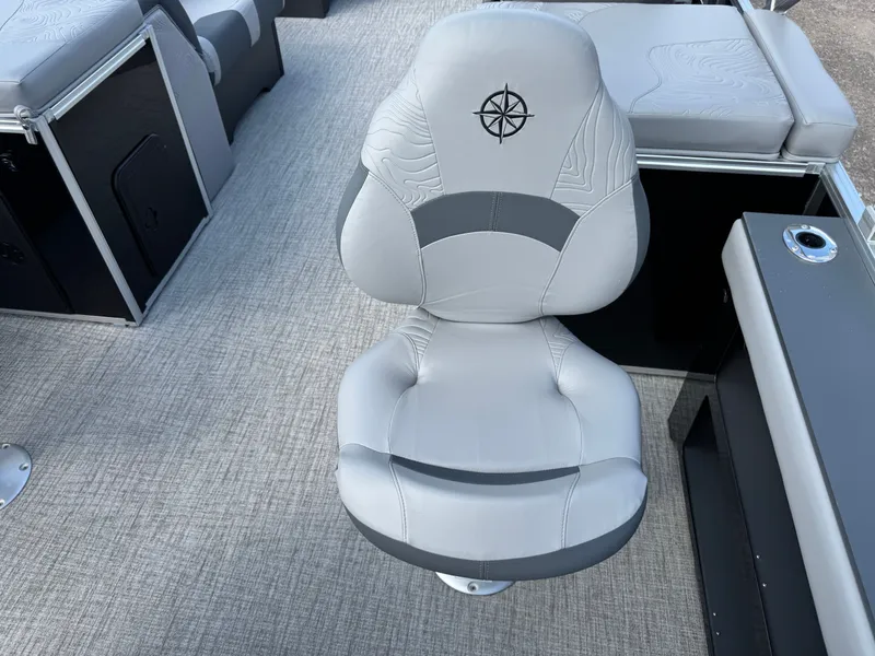 Slide: The Image of Tahoe Geofish 2385 Rear Fish & Honda 4-Stroke EFI 2025 - 46