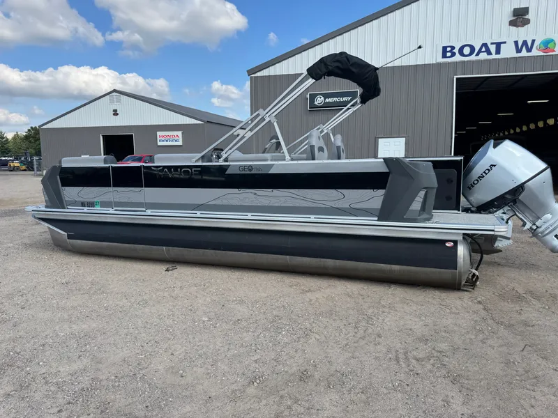 Slide: The Image of Tahoe Geofish 2385 Rear Fish & Honda 4-Stroke EFI 2025 - 61