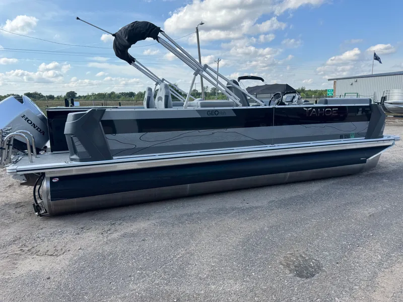 Slide: The Image of Tahoe Geofish 2385 Rear Fish & Honda 4-Stroke EFI 2025 - 69