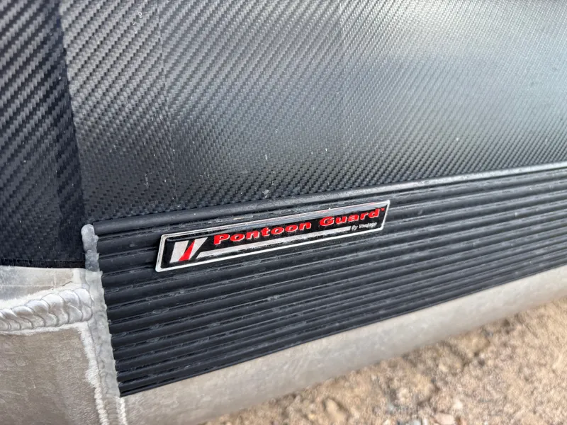 Slide: The Image of Tahoe Geofish 2385 Rear Fish & Honda 4-Stroke EFI 2025 - 75