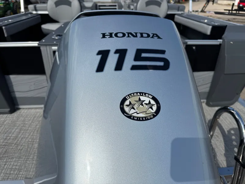 Slide: The Image of Tahoe Geofish 2385 Rear Fish & Honda 4-Stroke EFI 2025 - 78