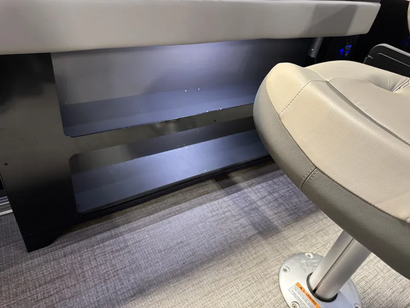 Slide: The Image of Tahoe Geofish 2385 Rear Fish & Honda 4-Stroke EFI 2025 - 86