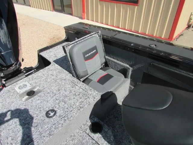 Slide: The Image of Tracker Targa 19 Combo Tournament Edition 2026 - 3