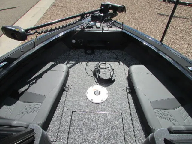 Slide: The Image of Tracker Targa 19 Combo Tournament Edition 2026 - 9