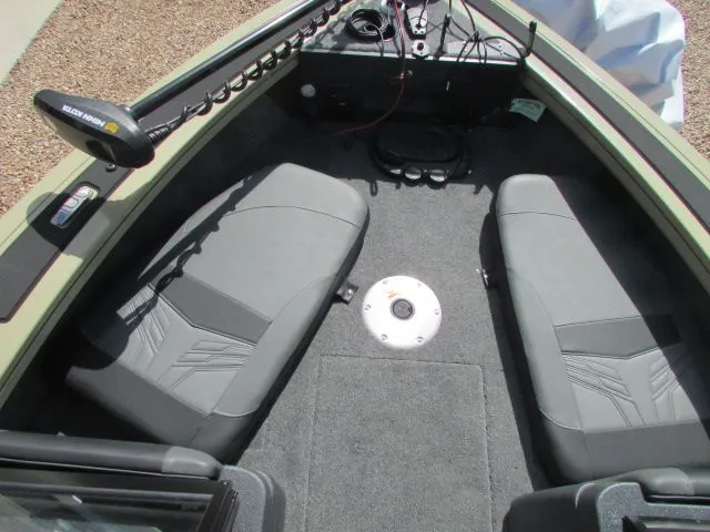 Slide: The Image of Tracker Targa 18 Combo Tournament Edition 2026 - 11