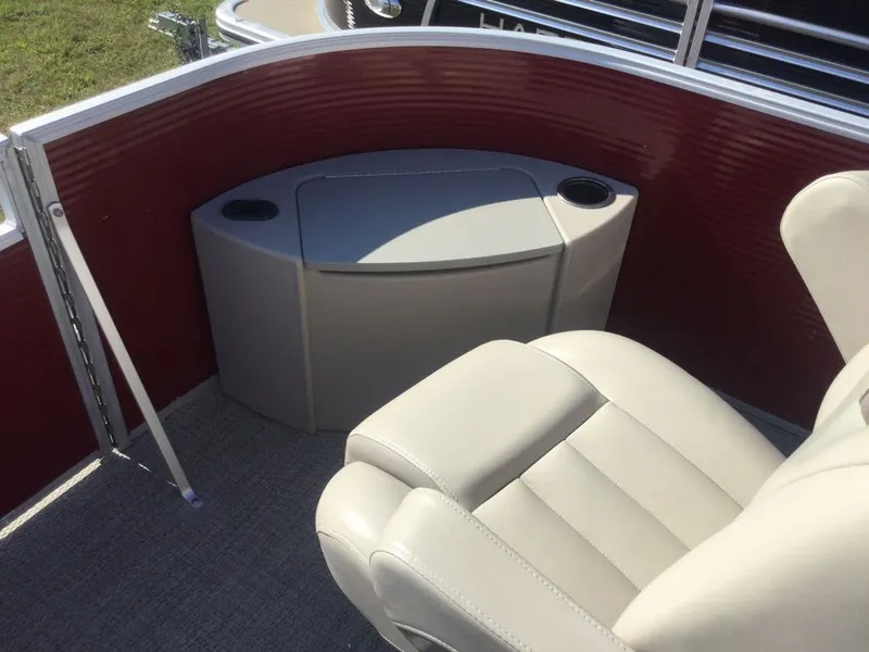 Slide: The Image of Bennington 22 SFXAPGDI TWIN 2018 - 16