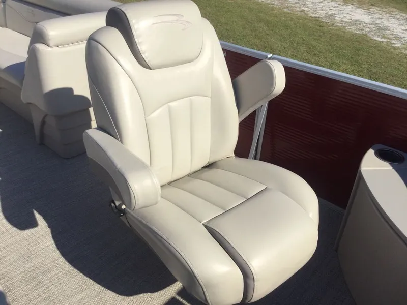 Slide: The Image of Bennington 22 SFXAPGDI TWIN 2018 - 3