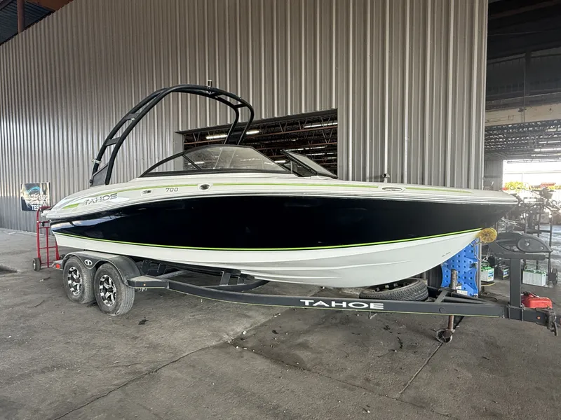 The Image of Tahoe 700 2019 - 1