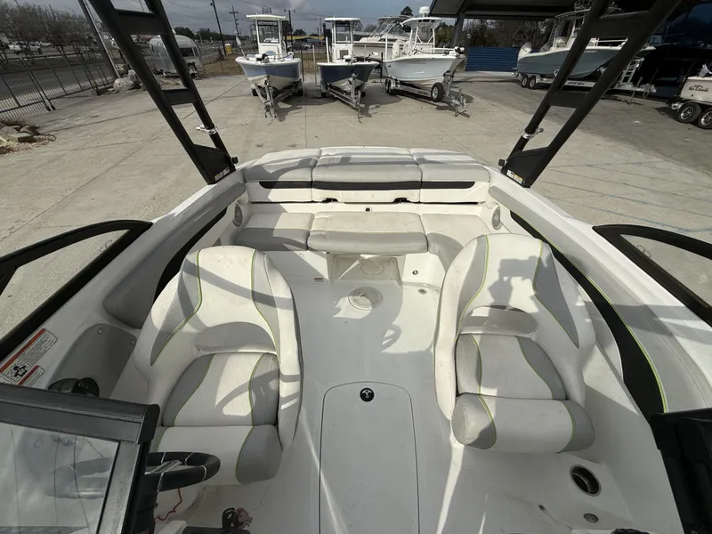 Slide: The Image of Tahoe 700 2019 - 12