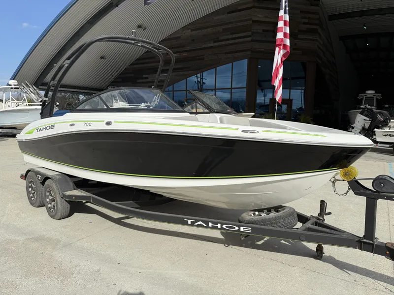 Slide: The Image of Tahoe 700 2019 - 2