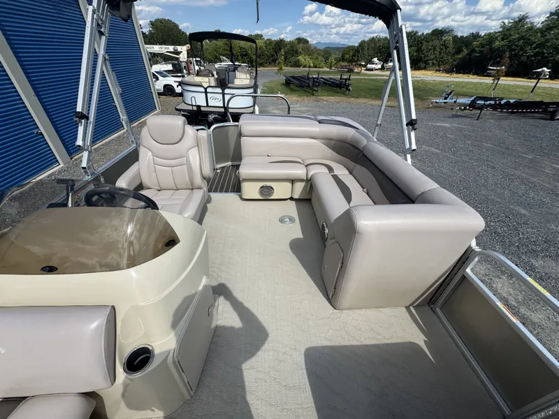 Slide: The Image of Sweetwater SWEETWATER SW 2286 2013 - 10