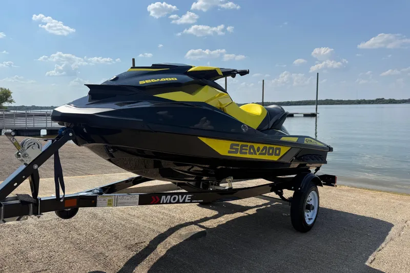 Slide: The Image of 2016 Sea-Doo GTR 215 trailer with visible VIN and barcode label. - 38