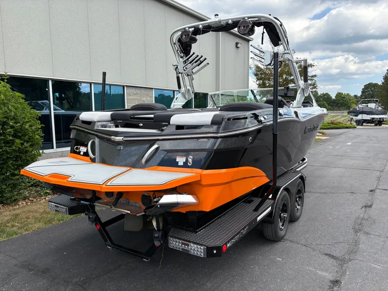 Slide: The Image of MasterCraft XT23 2020 - 5