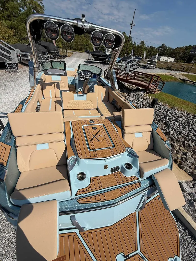 Slide: The Image of MasterCraft X24 2024 - 11