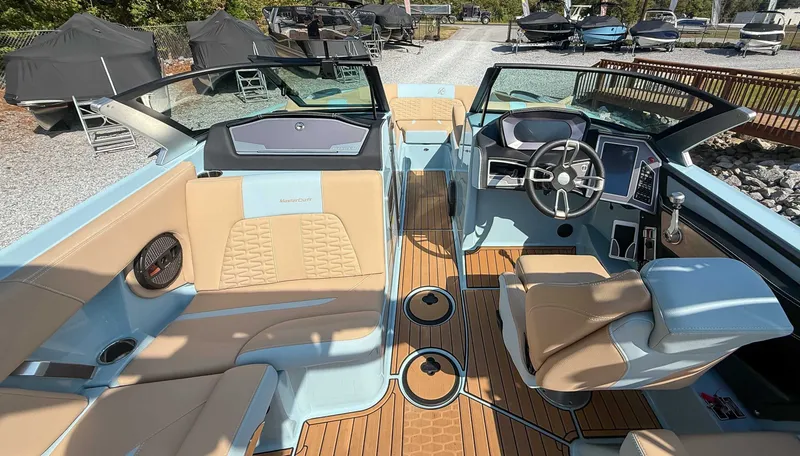 Slide: The Image of MasterCraft X24 2024 - 15