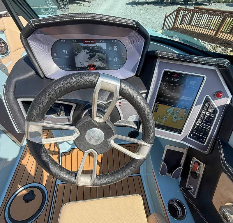 Slide: The Image of MasterCraft X24 2024 - 16