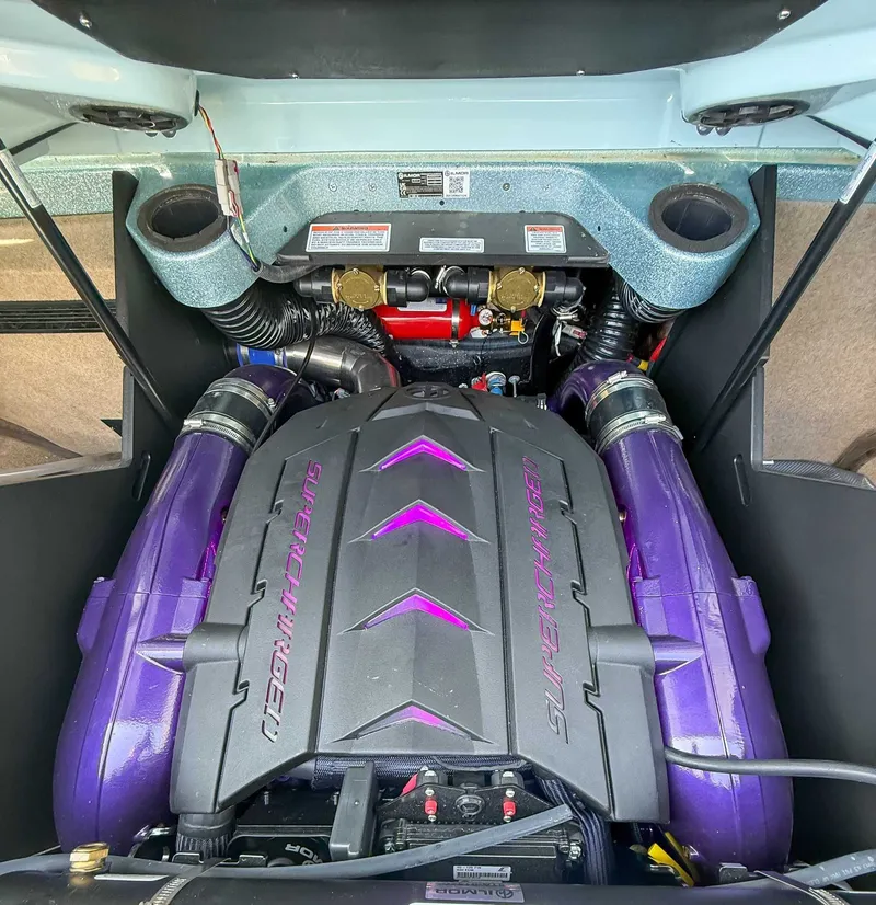 Slide: The Image of MasterCraft X24 2024 - 20