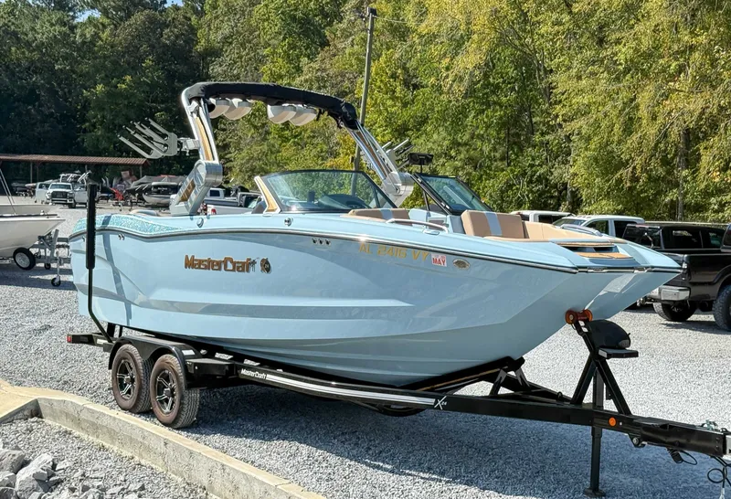 Slide: The Image of MasterCraft X24 2024 - 3