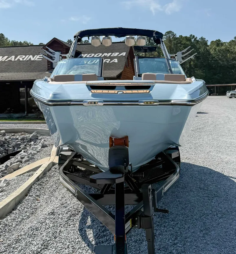 Slide: The Image of MasterCraft X24 2024 - 4