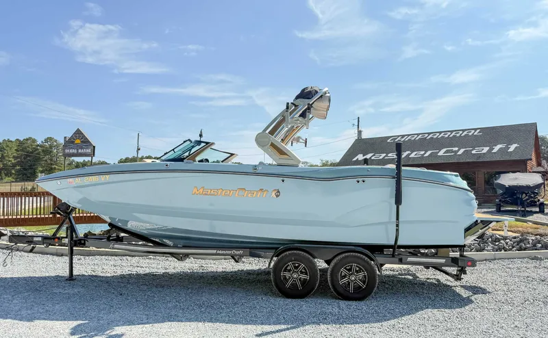 Slide: The Image of MasterCraft X24 2024 - 6